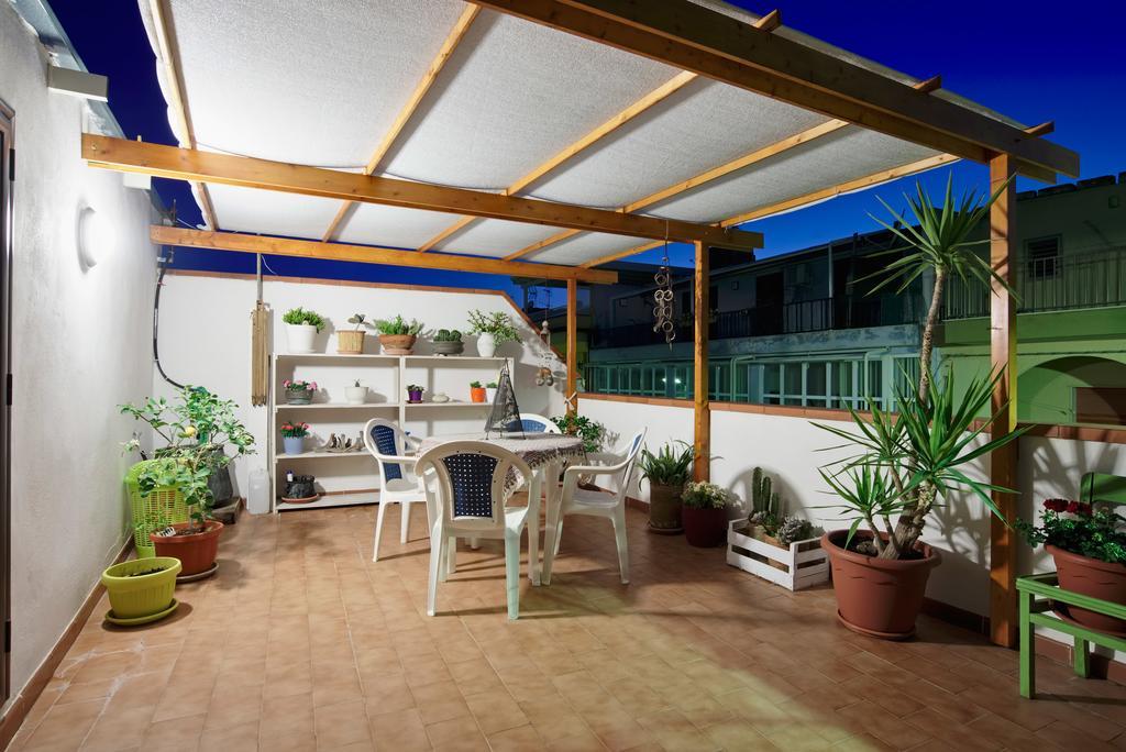 Appartement Le Terrazze Di Angela à Marina di Ragusa Extérieur photo